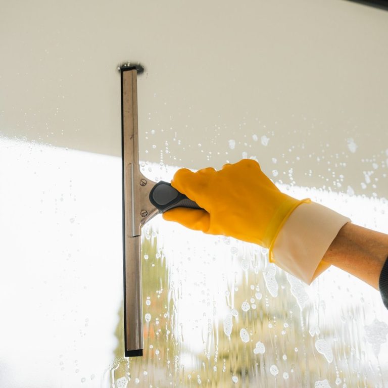 Immobilienbewertung vor Ort – Krikau Immobilien besichtigt Ihr Haus für eine marktgerechte Wertermittlung in Biberach und Oberpfalz Immobilienbewertung vor Ort – Krikau Immobilien besichtigt Ihr Haus für eine marktgerechte Wertermittlung in Biberach und Oberpfalz