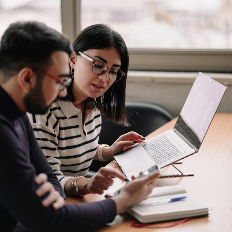 Immobilienbewertung vor Ort – Krikau Immobilien besichtigt Ihr Haus für eine marktgerechte Wertermittlung in Biberach und Oberpfalz Immobilienbewertung vor Ort – Krikau Immobilien besichtigt Ihr Haus für eine marktgerechte Wertermittlung in Biberach und Oberpfalz